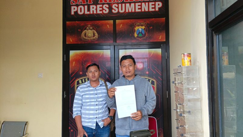 Sekretaris dan anggota IWO Sumenep usai laporan di Polres Sumenep 