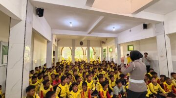 Tanamkan Kesadaran Tertib Berlalu Lintas Sejak Dini, Satlantas Polresta Sumenep Gelar Polisi Sahabat Anak